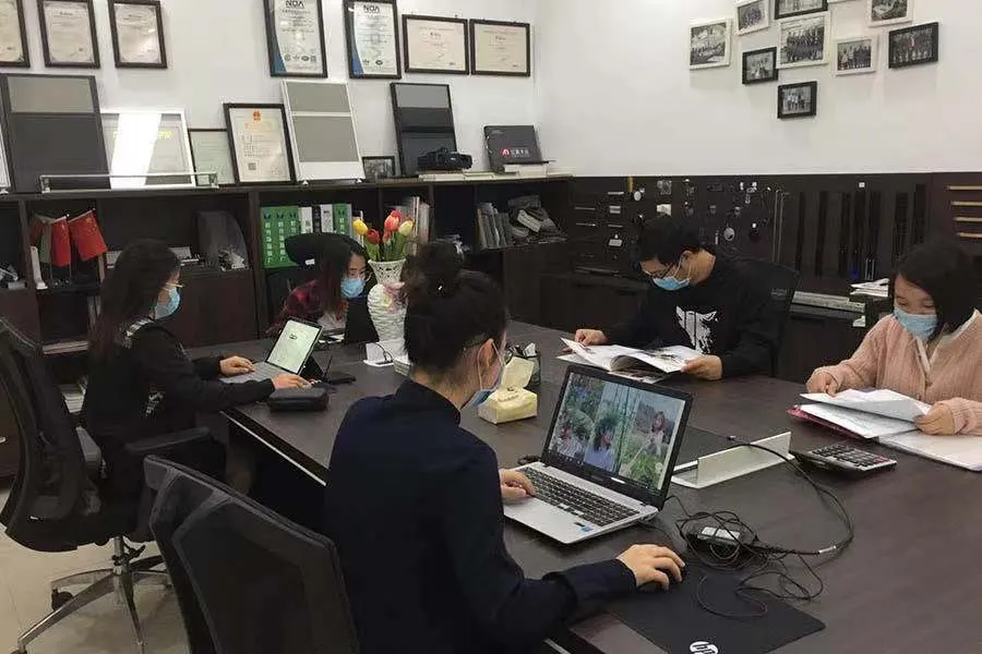 Big Capacity Luggage Bag Travel Trolley Luggage Customized Logo