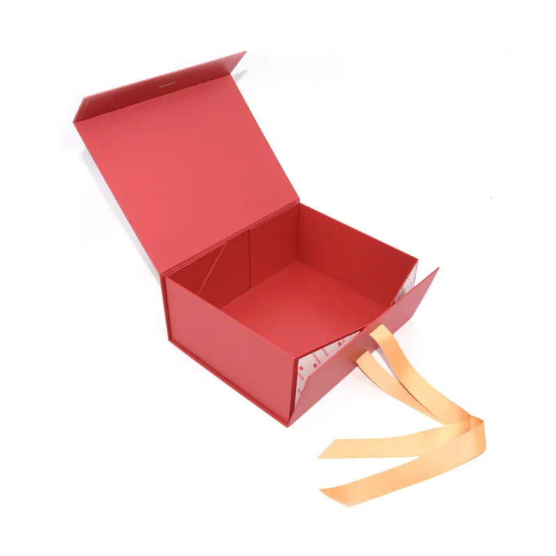 Custom Pink Small Paper Packaging Folding Boxes with Hot Gold Logo