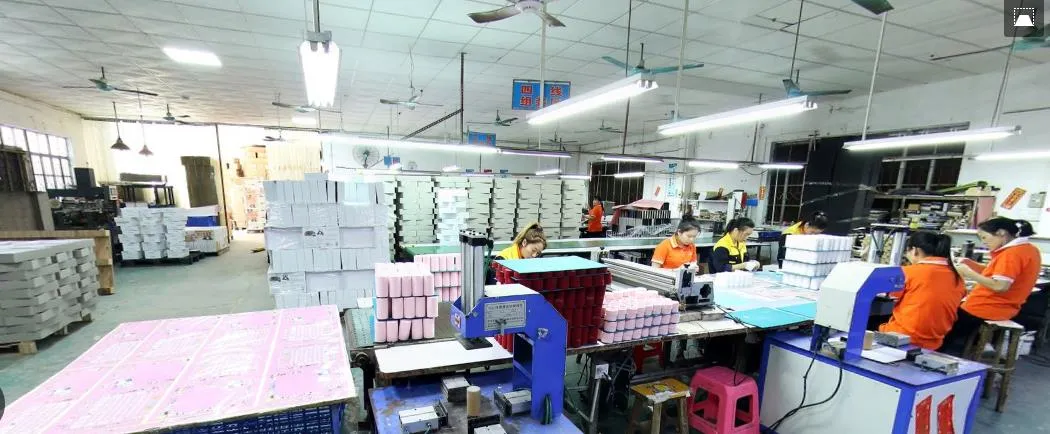 Custom Printing Gold Foil and UV Black Carton Flap Shipping Box Black Box Cardboard Packaging Mailer Corrugated