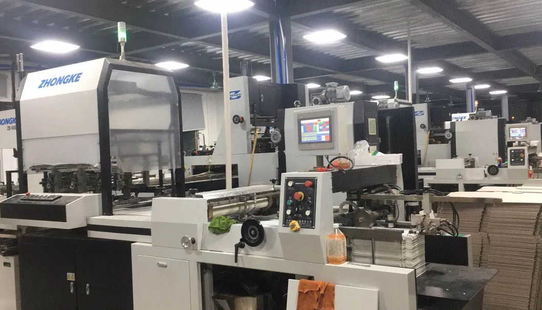 Customized Embossed Logo Hot Stamping High Quality EVA Inssert Tray Upper and Lower Cover Packaging Box Container