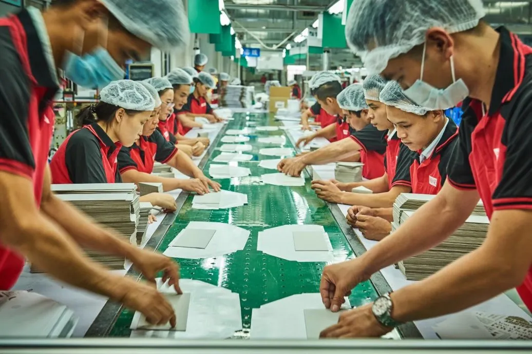 Professional Cosmetic Cardboard /Paper Packaging /Gift Box /Eyeshadow Palette Makeup/ Gift Box