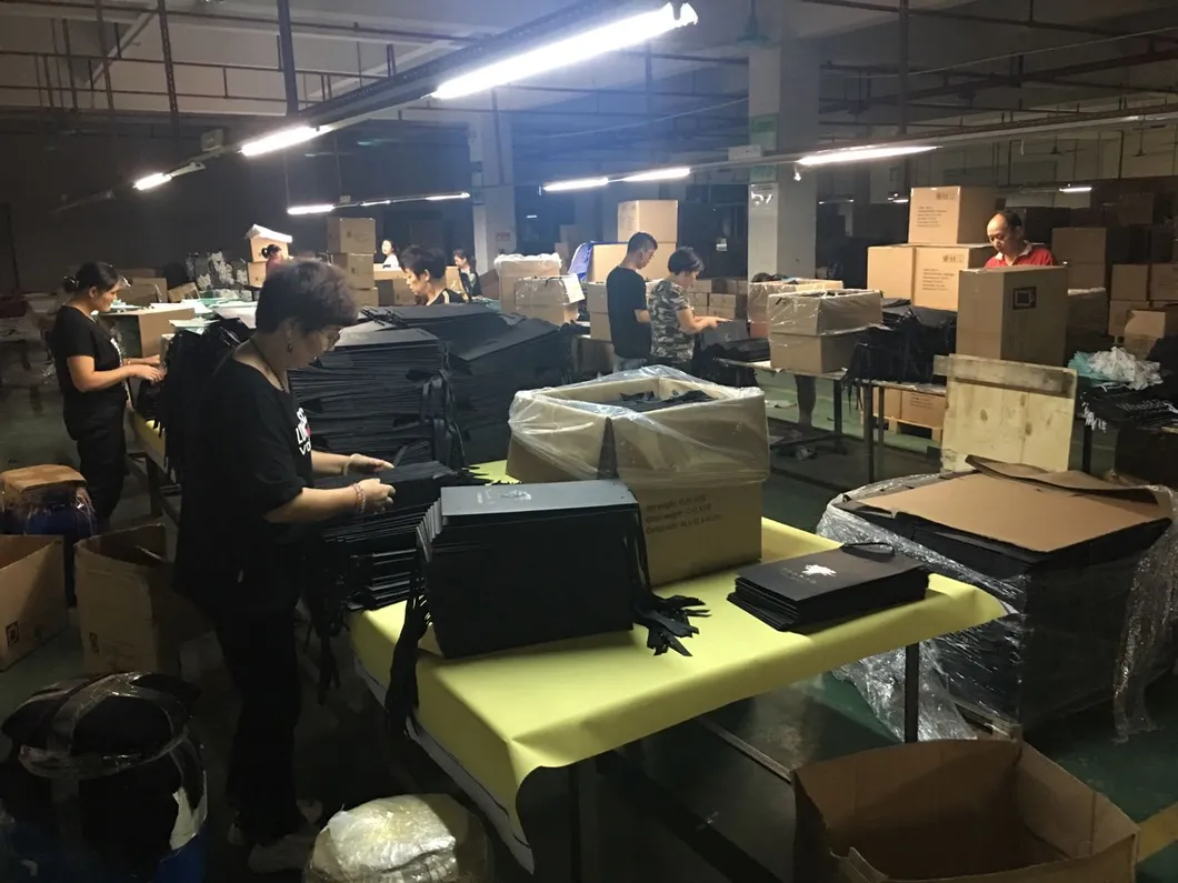 Rose Gold Foil Gift Shopping Bags Promotional Non-Woven Stylish Present Glossy Reusable Grocery Tote Bag with Handle